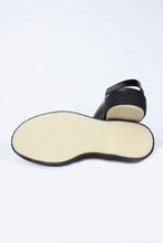 Load image into Gallery viewer, TYPE 140 SANDAL NATURAL RUBBER SOLE / BLACK