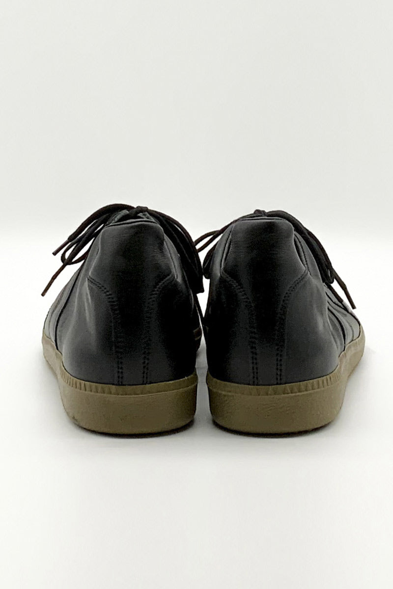 ALL LEATHER GERMAN TRAINER / BLACK