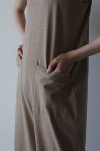 LUISA JUMPSUIT WITH FRONT POCKETS / BROWN