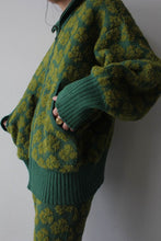 Load image into Gallery viewer, GOLGOLI ZIPPER SWEATER / GREEN [30%OFF]