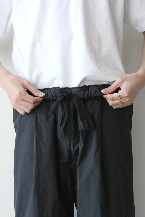 BASIC PANTS SWING / BLACK [50% OFF]