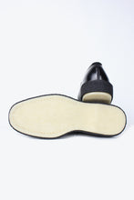Load image into Gallery viewer, TYPE 139 SLIPPER NATURAL RUBBER SOLE / BLACK