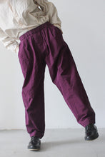 Load image into Gallery viewer, PLEAT PANT - PAPER COT / BLACKBERRY [30%OFF]