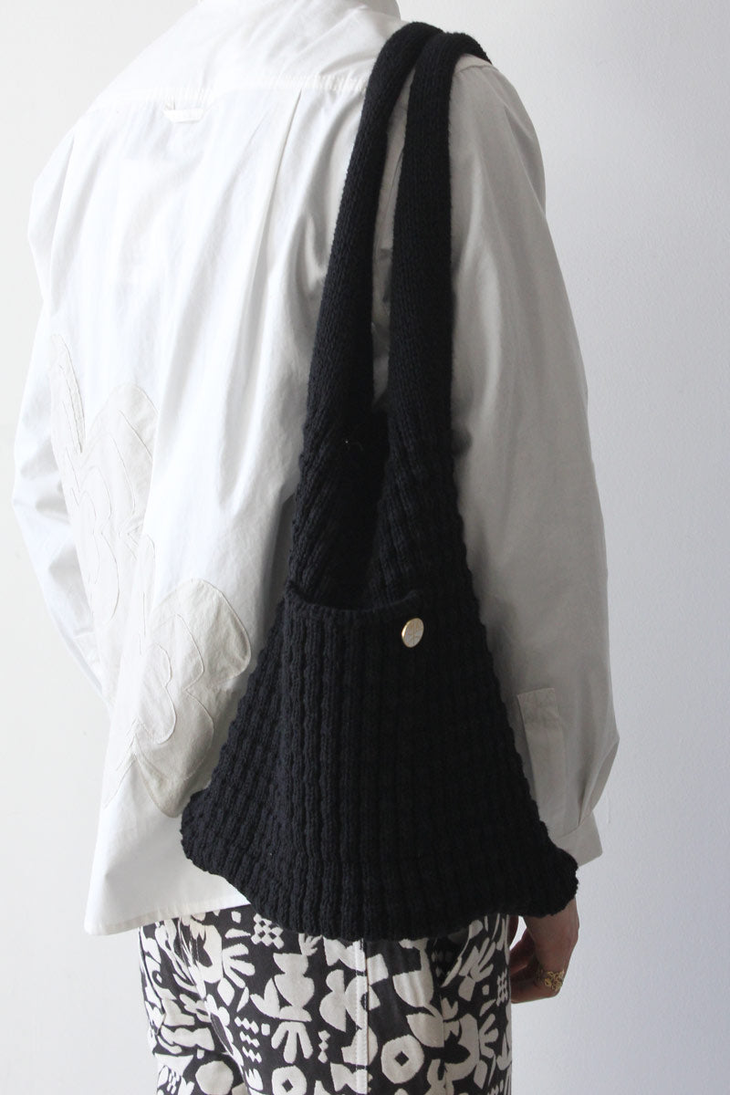 XENIA TELUNTS | SHOPPER / BLACK ニットバッグ – STOCK