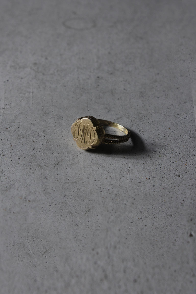 10K GOLD RING 3.6G / GOLD