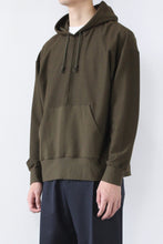 Load image into Gallery viewer, PULLOVER HOODIE SWEAT / OLIVE [30%OFF]