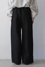 Load image into Gallery viewer, LAZE TROUSERS / BLACK [30%OFF]