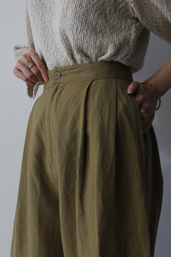 PLEATED TROUSER / LICHEN [80%OFF]