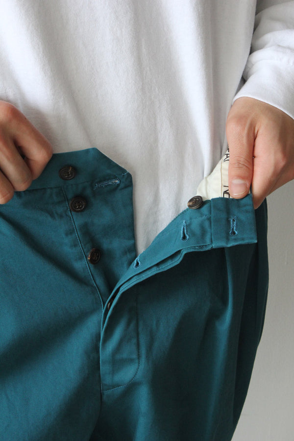 NEAT CHINO / BLUE GREEN [金沢店]