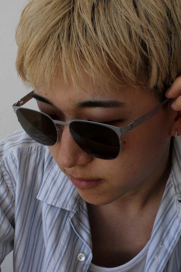 #2.3 SQUARE SUNGLASSES / SILVER