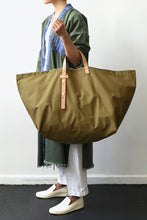 Load image into Gallery viewer, NYLON BAG LARGE / COYOTE BROWN [50%OFF]