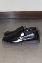 Load image into Gallery viewer, LOAFER WITH LUG SOLE 2379 / BLACK 7547