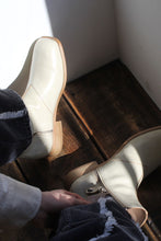 Load image into Gallery viewer, MICHAELIS BOOT / DUSTY WHITE LEATHER [20%OFF]