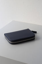 Load image into Gallery viewer, CM3.1 LEATHER WALLET / NAVY